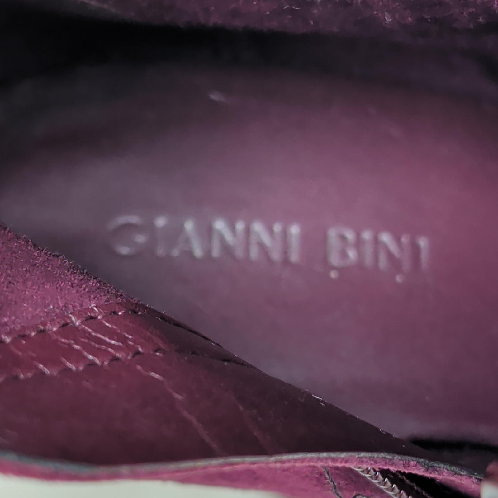 Gianni Bini Burgundy Leather Ankle Booties Side Zip Bow Accents Round Toe 8.5M