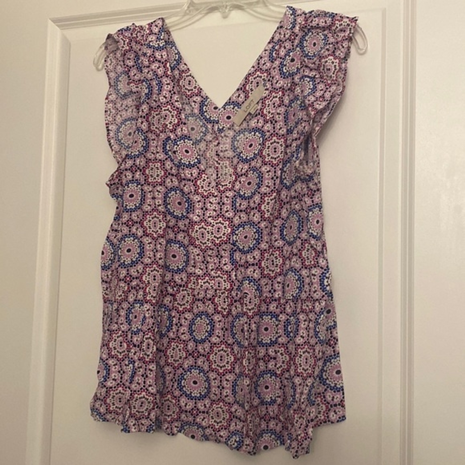 LOFT Peplum V-Neck Blouse Frills Radial Design Sleeveless – Size L
