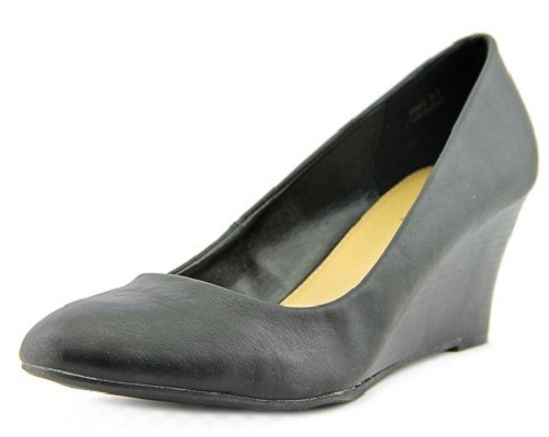 Report Vasco wedge pump black 2.5 ” heels sz 6 Med NEW