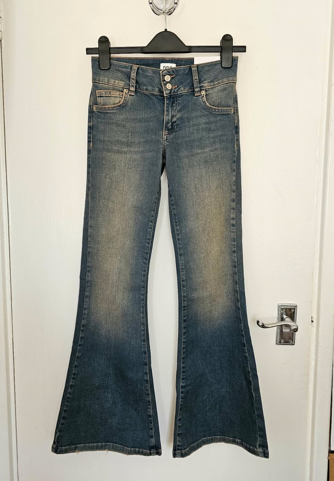 Urban Outfitters BDG Womens Flare Distressed Blue Jeans BNWT W-24/26 – L-30