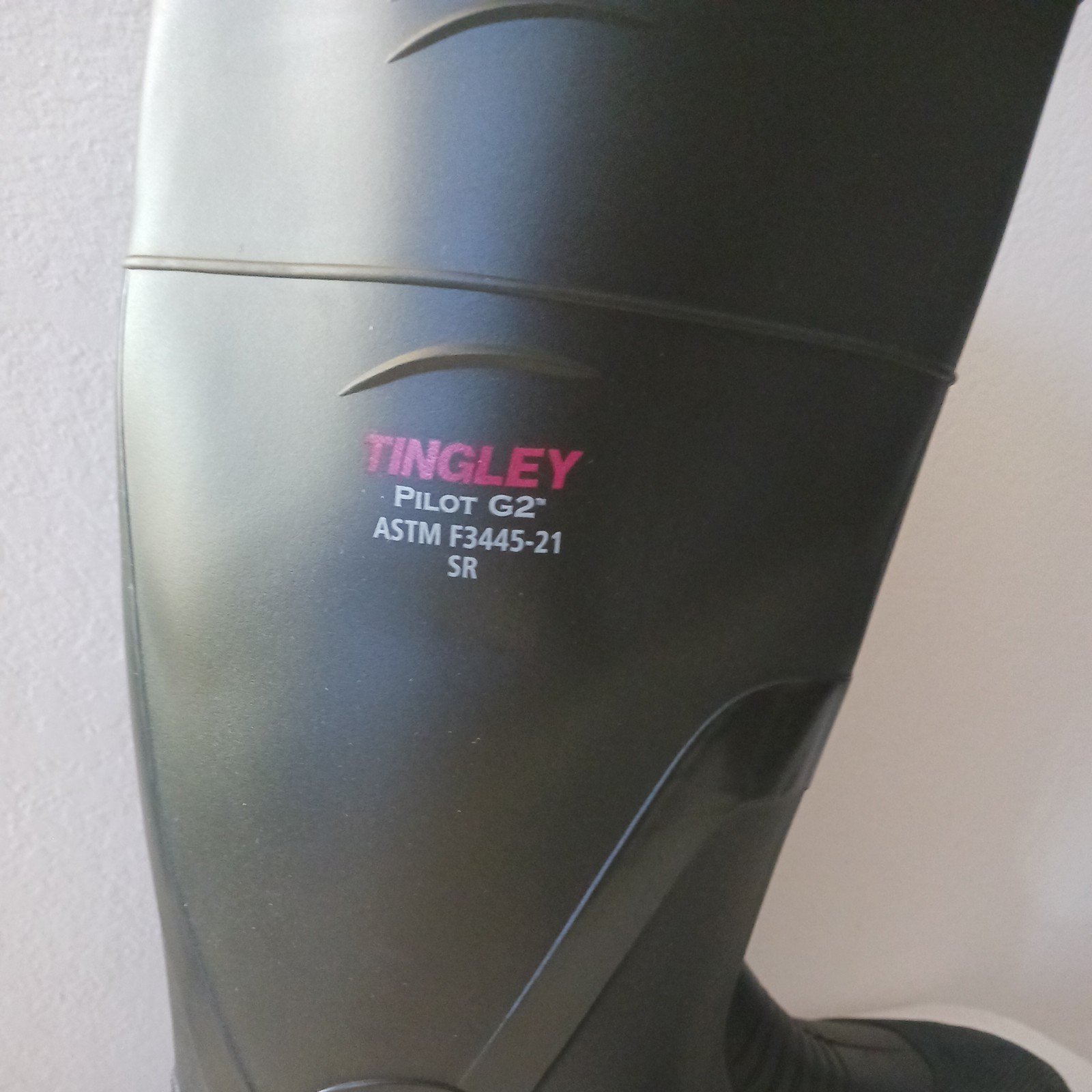 Tingley Pilot G2 Knee Boot Composite Plain Toe Size 9 Black Tingley