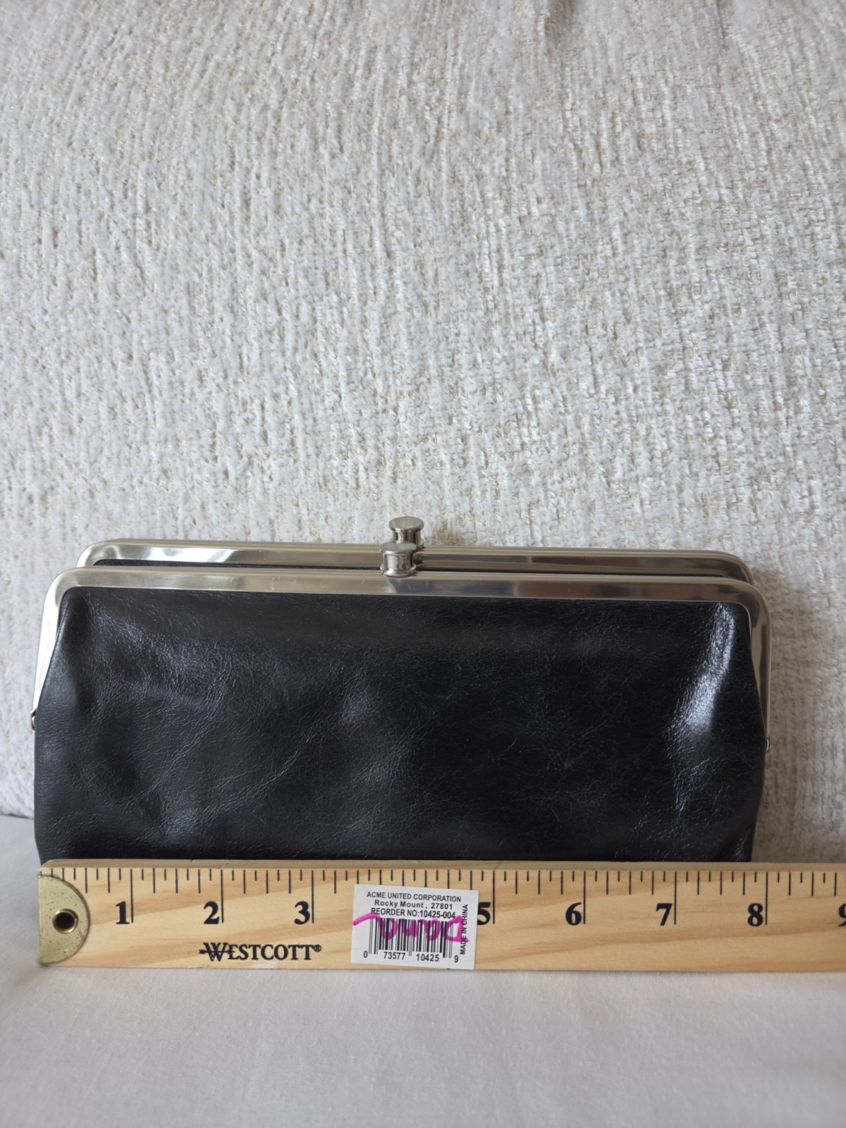 HOBO International Black Genuine Leather Kiss Lock Frame Clutch Wallet Floral