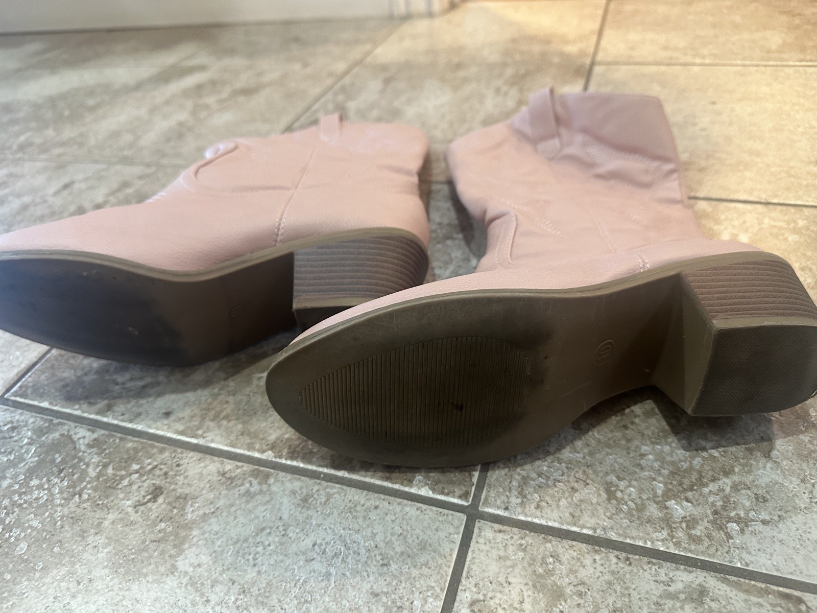 Charles Albert Light Pink Cowboy Boots Style Yeehaw Size 10M 100%vegan Leather