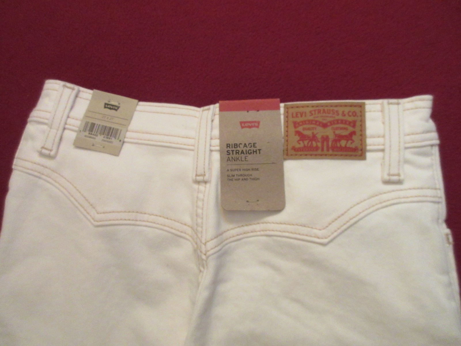 Levis Jeans Women White Denim Ribcage Straight Ankle 27”x27” New w/TGS