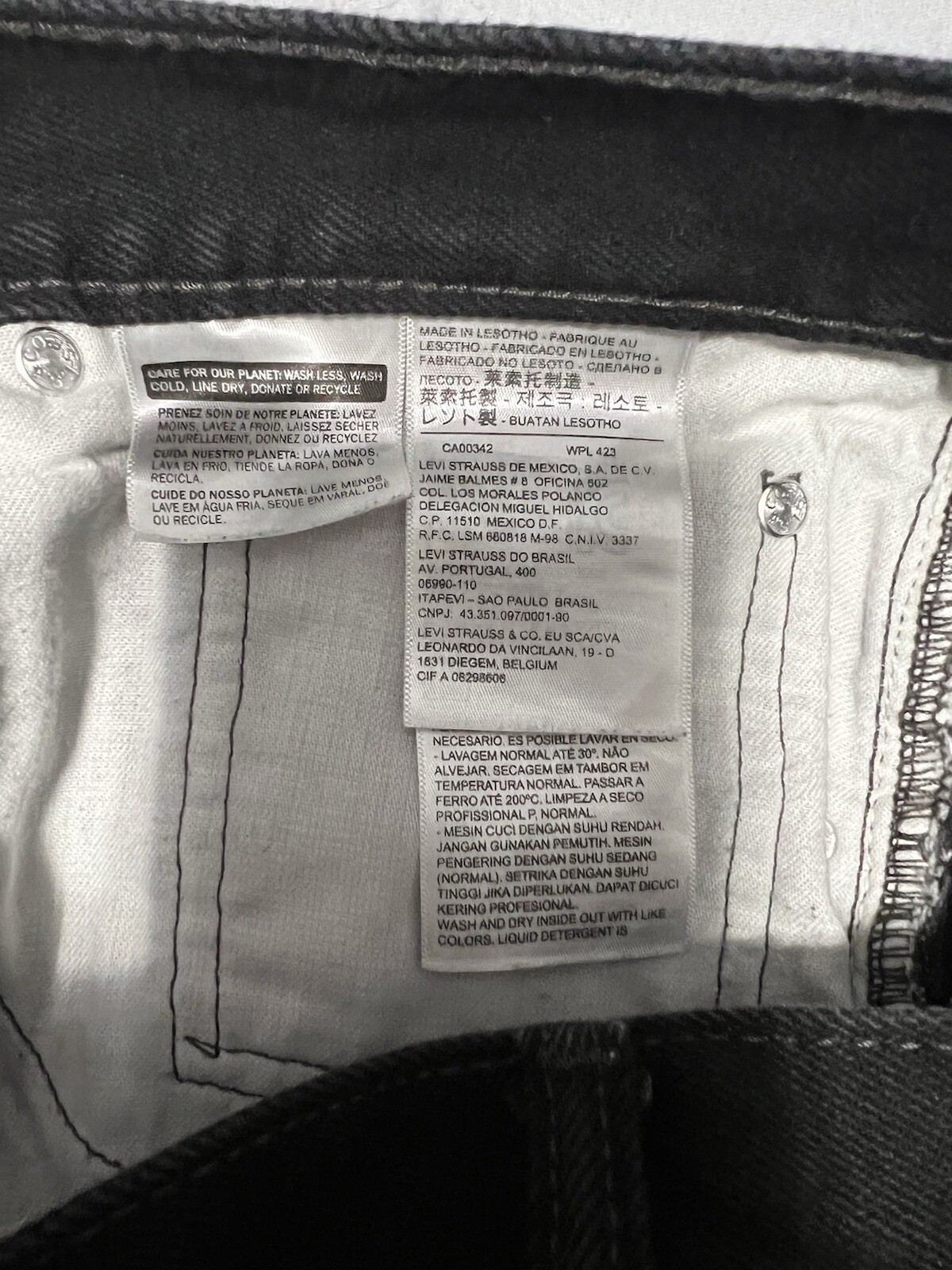 Levi Strauss Jeans Vintage Black Men’s W42” X L30” Worn Very Little Great Condit