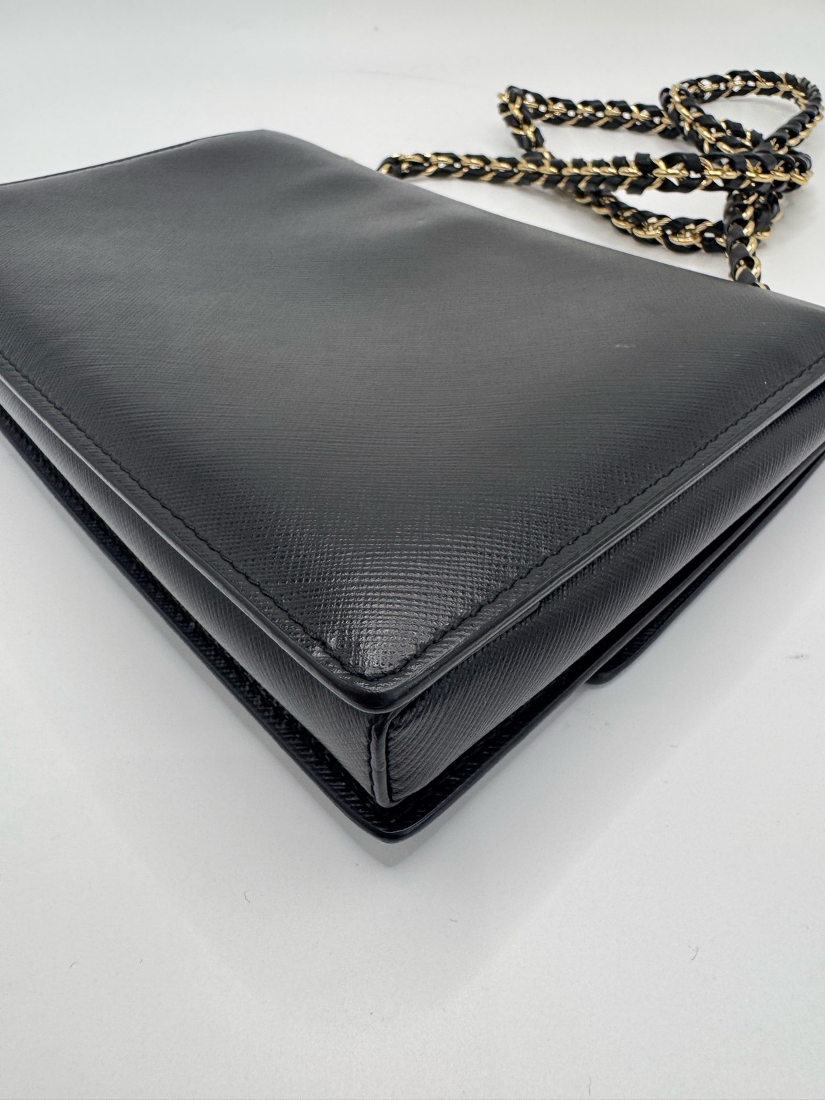 Salvatore Ferragamo Pre-Owned Authentic Crossbody Bag Black