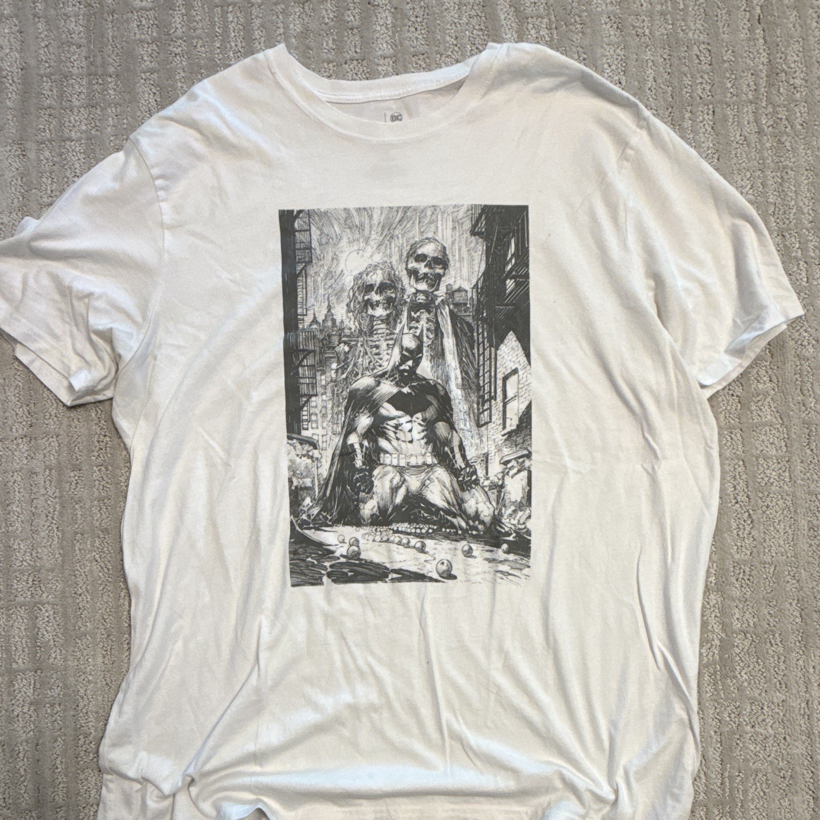 Vintage Dc Comics Graphic Batman Tee White XL Comic Six Flags