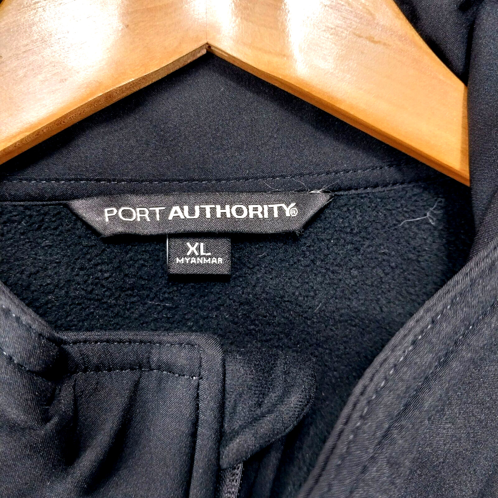 Port Authority Jacket Mens XL Black Soft Shell Full Zip Fleece Lined NEW