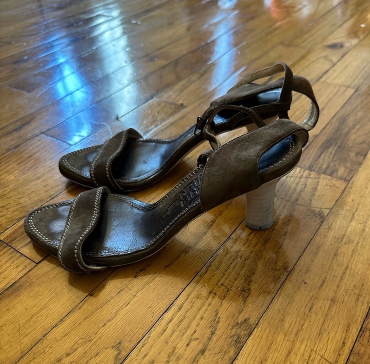 MICHEL VIVIEN Sandals Tan Suede EU36(Approx. 22.5cm)