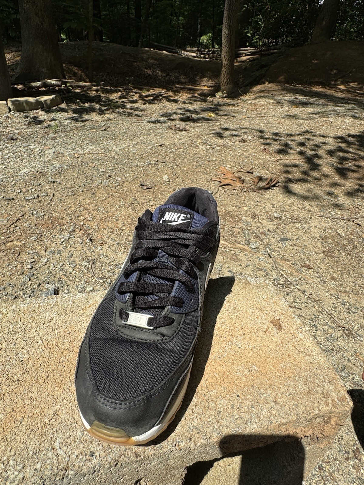 Nike Air Max 90 – Men’s Size 9.5 With navy/black Color. Tons Of Tread Left!