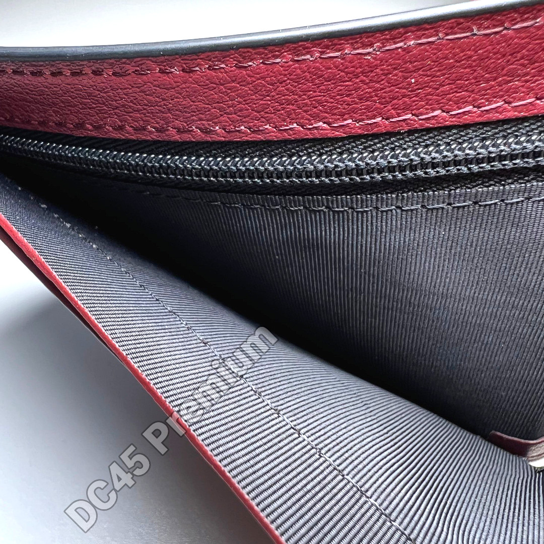 CARTIER Black Leather Bifold Wallet Must De Cartier Silver Tone Corners