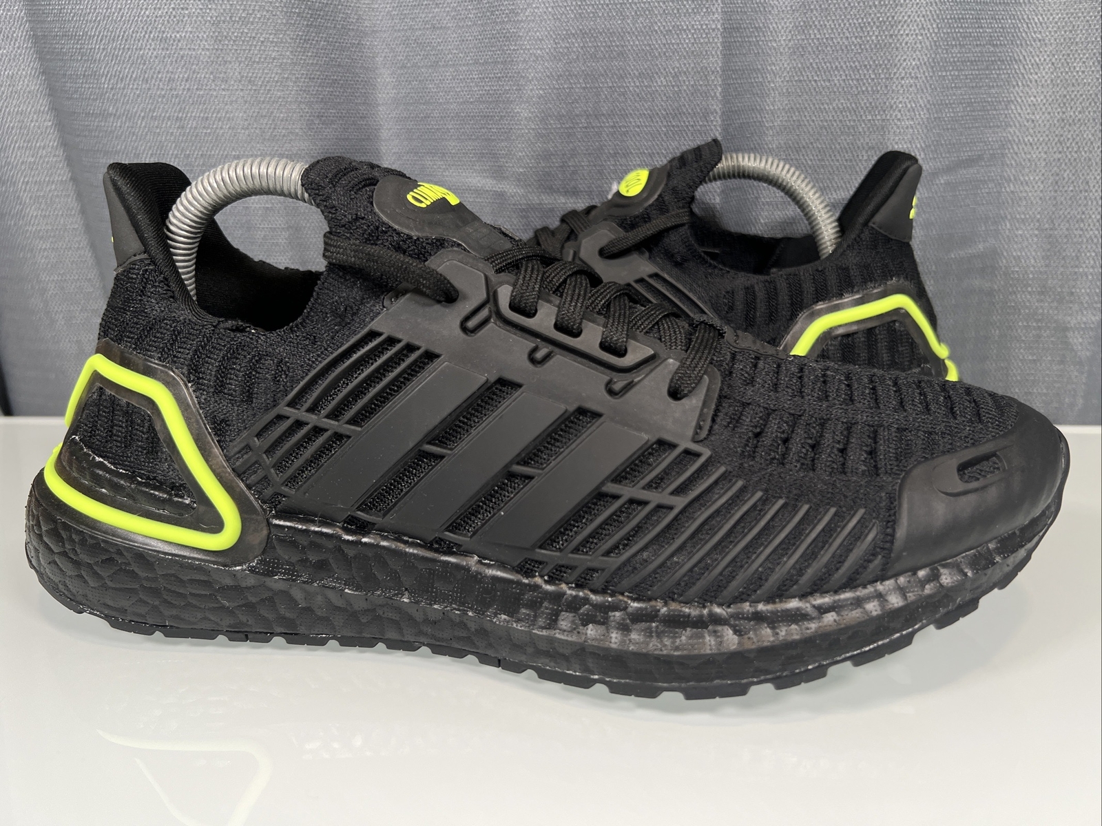 Adidas Ultraboost CC 1 DNA Black Solar Yellow Sneakers GX7812 Mens 7.5