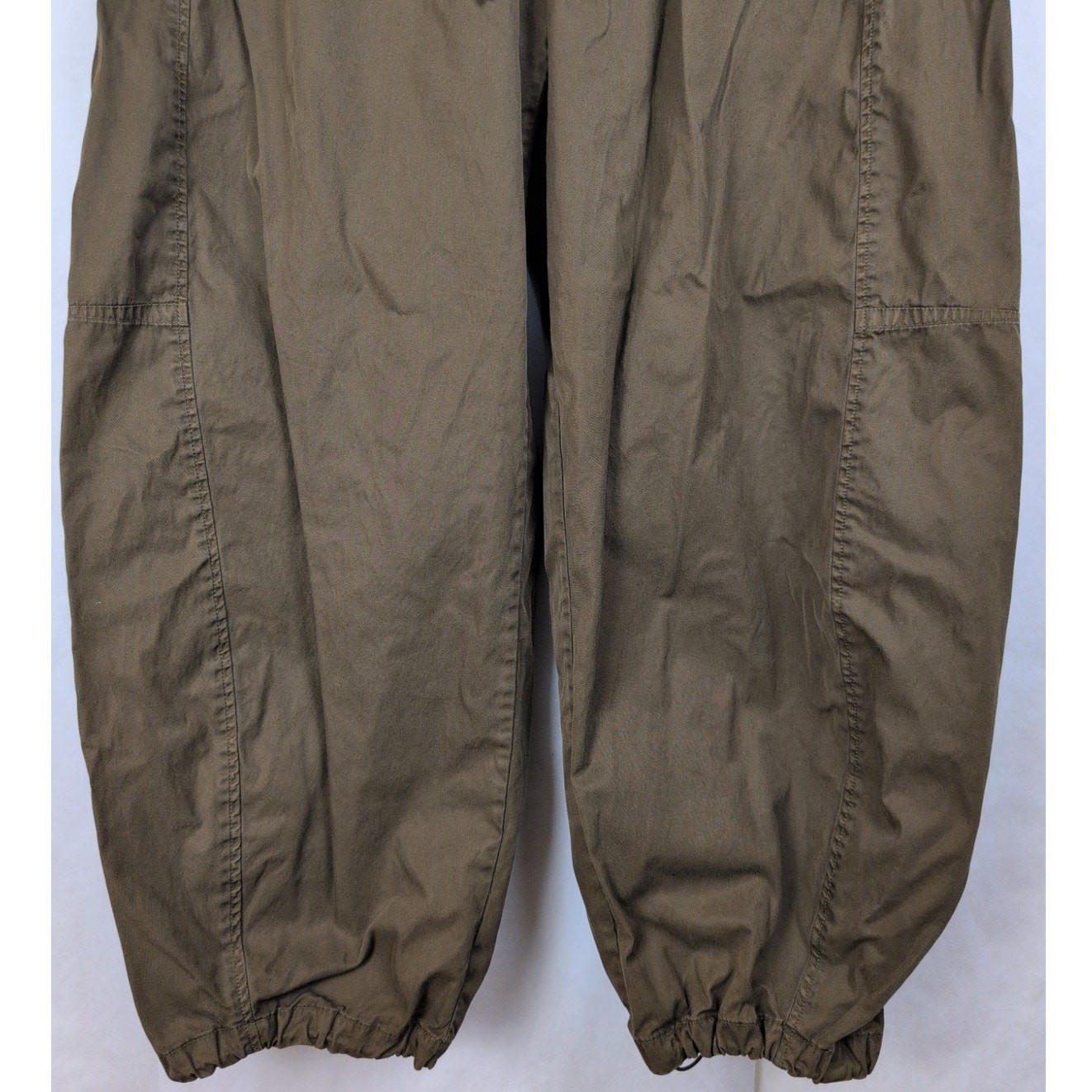 Gap barrel parachute dark olive pants Size Medium Gorpcore Streetwear Granola