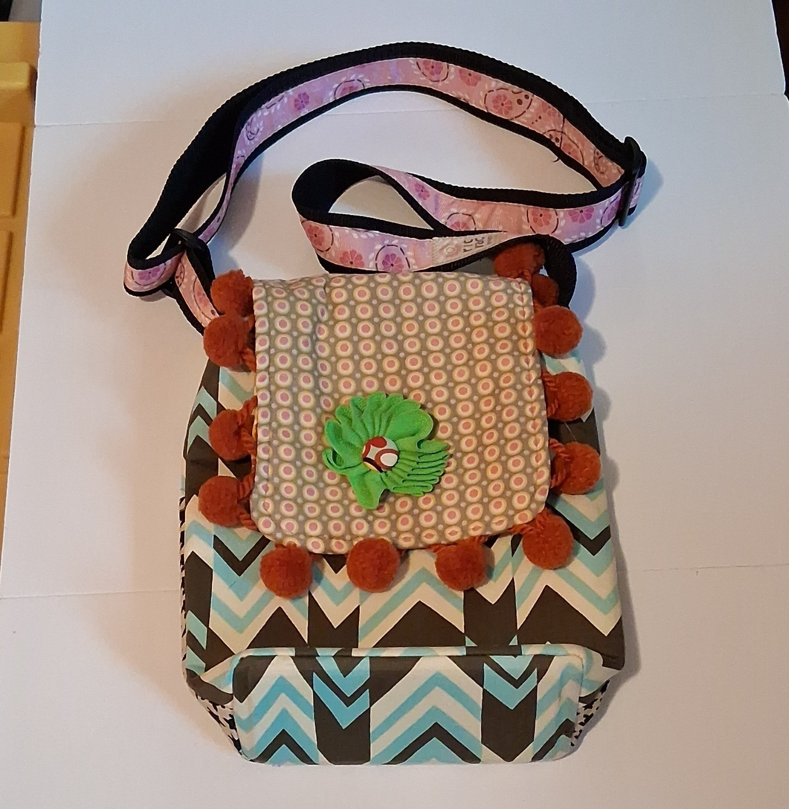 Unique Ric Rac Designs Multicolor Crossbody Bag, Pom Pom Accents, Magnetic Close