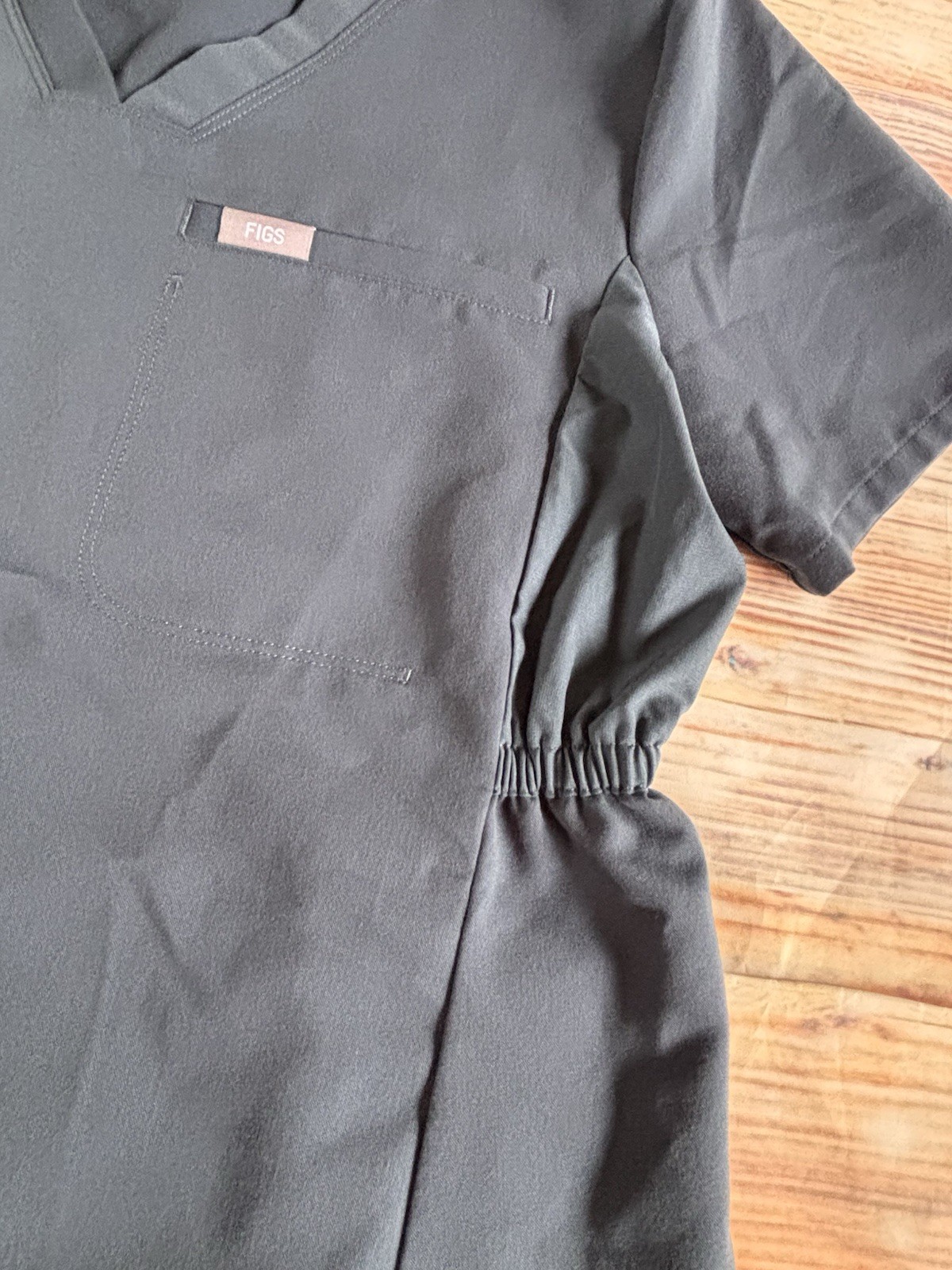 FIGS Scrubs Octavia Maternity Top Dark Harbor Size Small