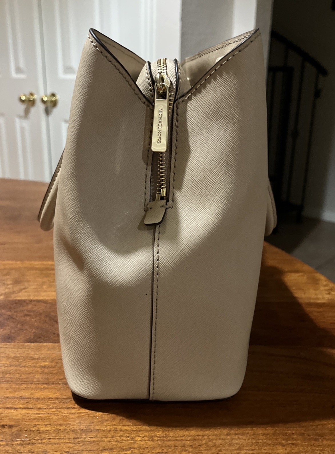 Michael Kors Savannah Medium Saffiano Taupe Satchel Leather Handbag*READ