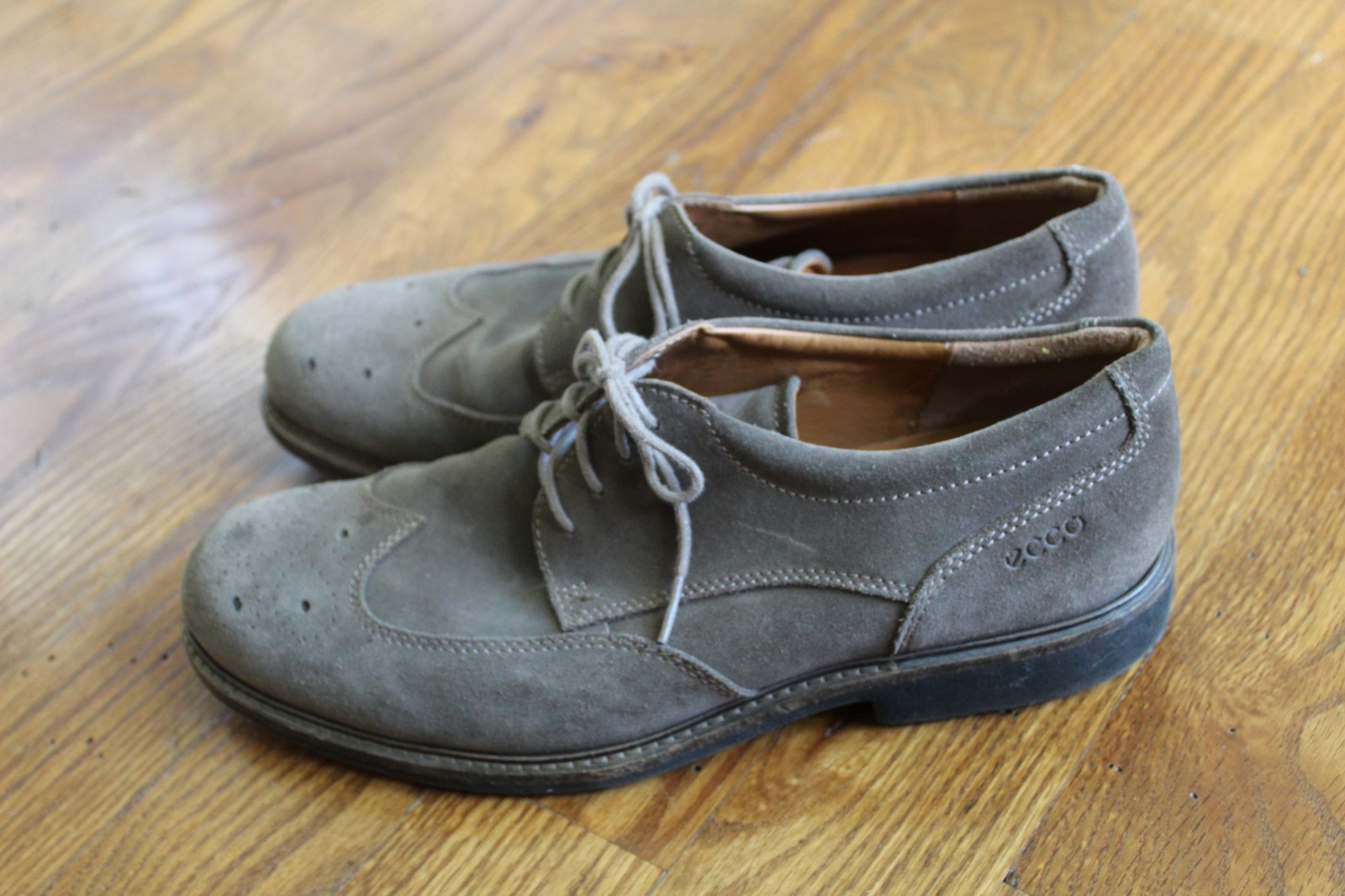 Mens Ecco Suede lace up spectator shoe Mouse color size 10