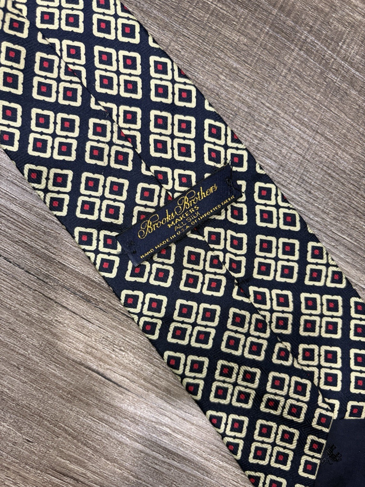 Brooks Brothers Makers Geometric All Silk Tie Made In USA Men’s Necktie Apparel