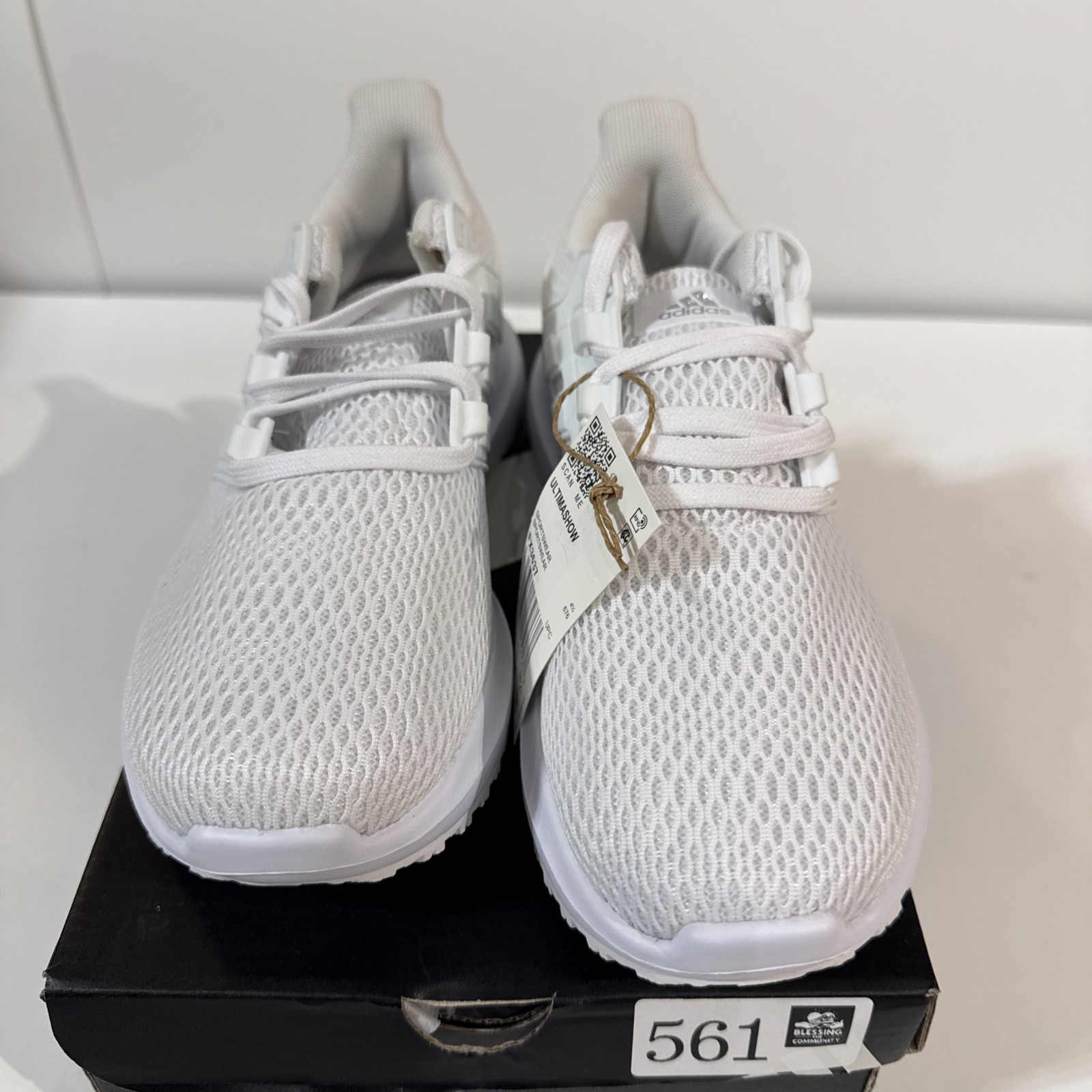 Adidas Ultimashow Women’s Running Shoes White FX3631 Size 6 Sneaker NIB