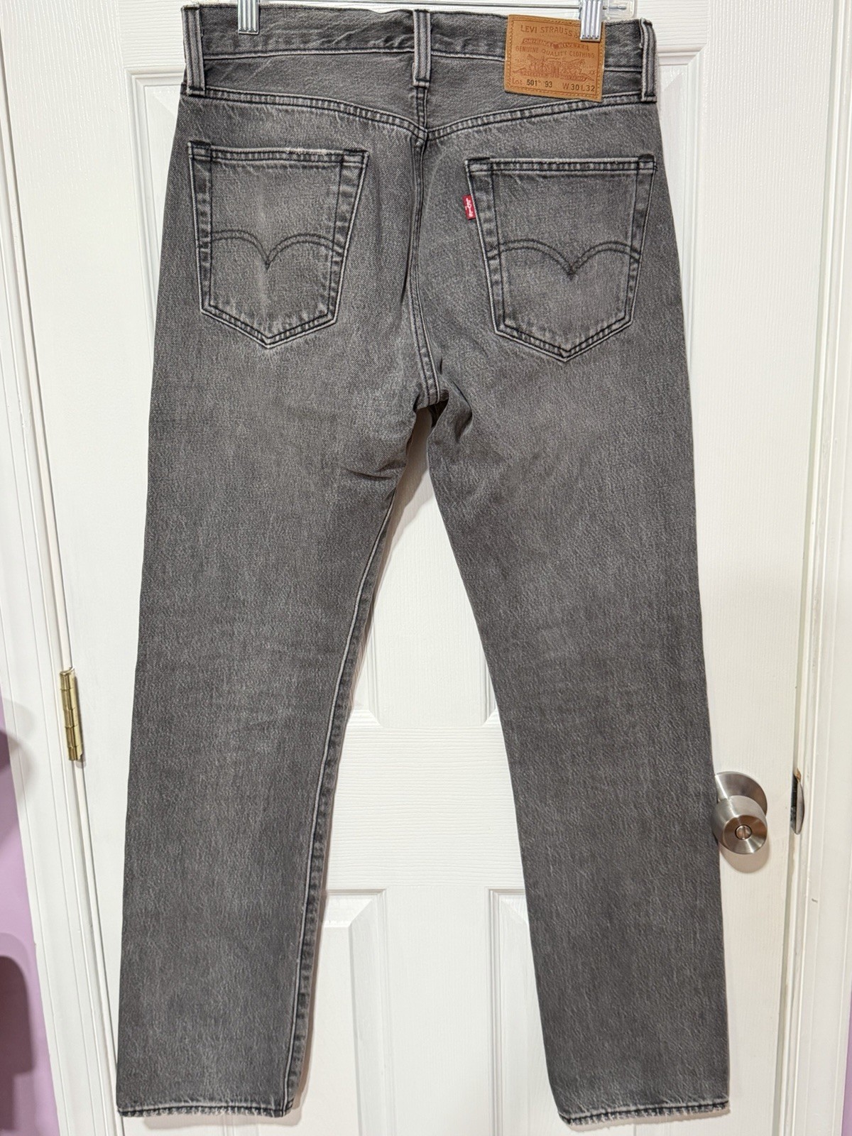 Levi’s 501 ’93 Selvedge Men’s Straight Fit Jeans 30×30, Black/Gray, Button Fly