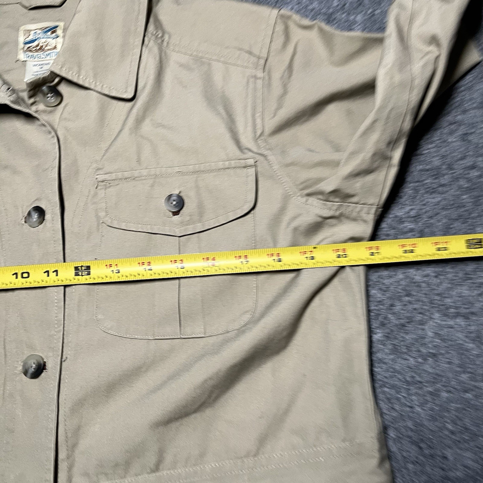 Vintage TravelSmith Jacket Womens Medium Khaki Tan Safari Utility Pockets Cotton