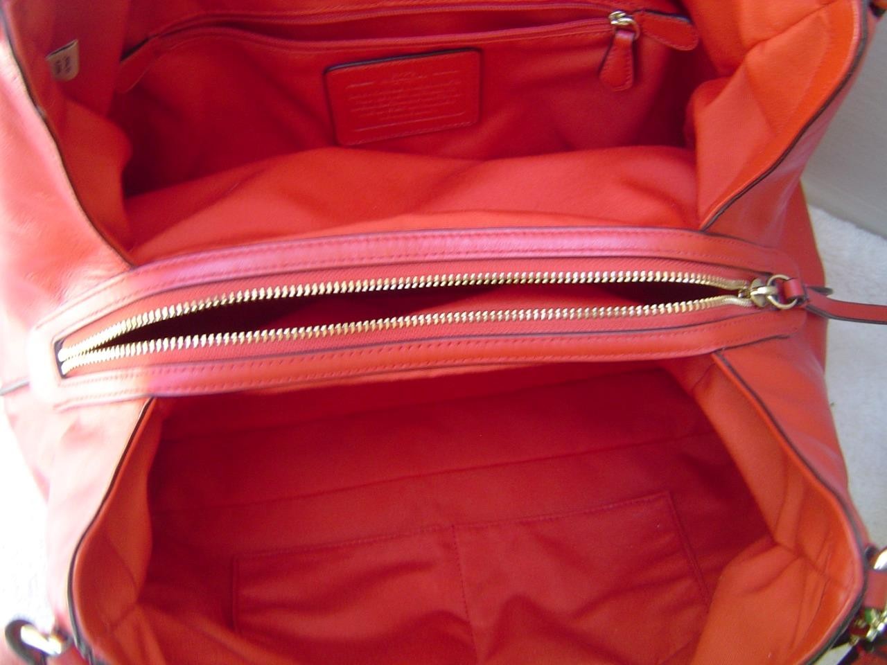 AUTHENTIC COACH VERMILLION SMOOTH LEATHER CARLYLE SHOULDER BAG #37637
