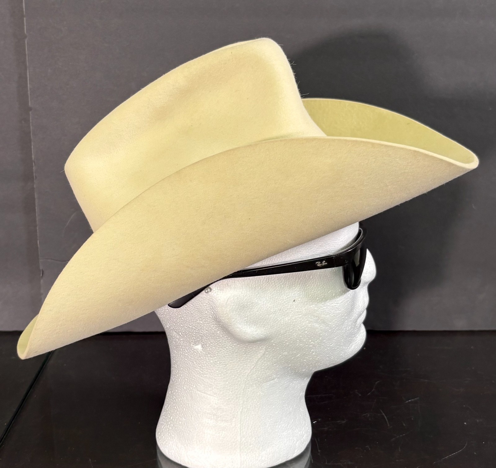 Vtg Bailey 25X Beaver 6 7/8 Quarter Horse Cowboy Hat 3-1/2″ Brim Feather White
