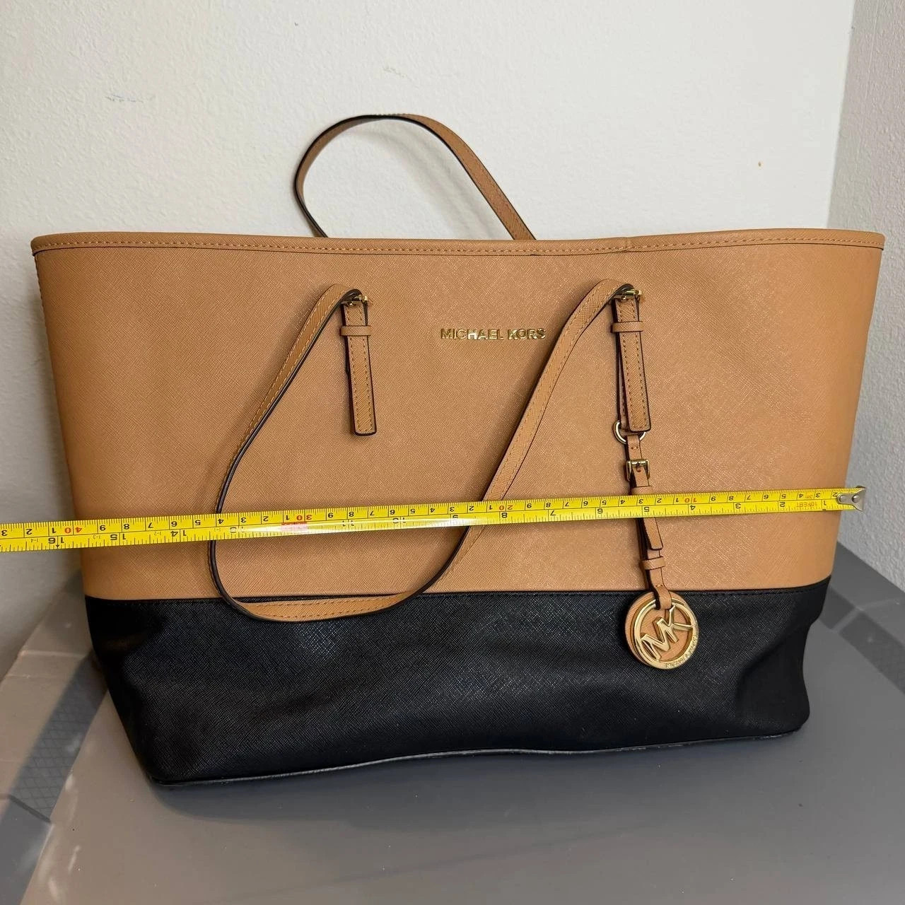 Michael Kors Jet Set Saffiano Tote – Tan & Black – Needs Cleaning
