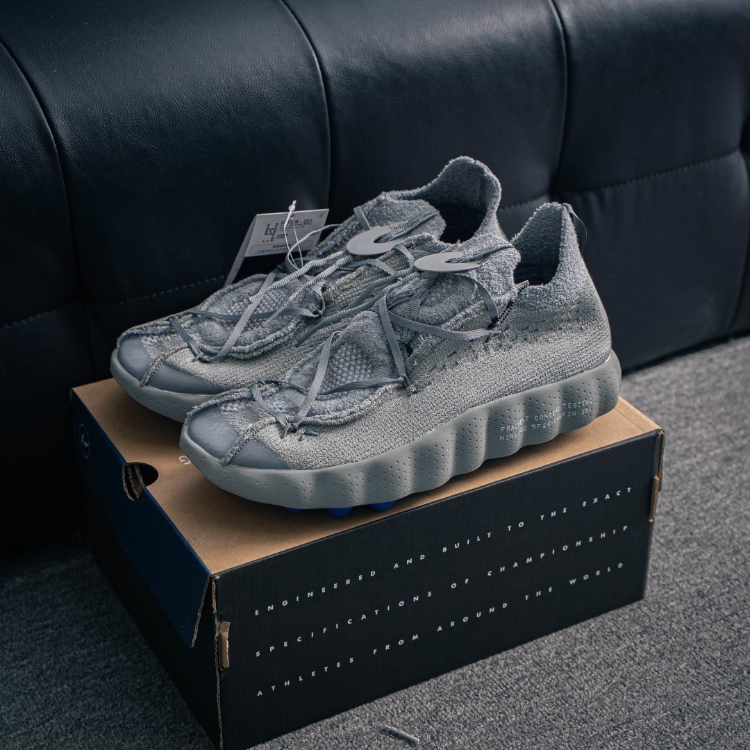 IQ8504-001 Fragment Nk Mind 002 Flyknit Particle Grey Men’s Size 4-13
