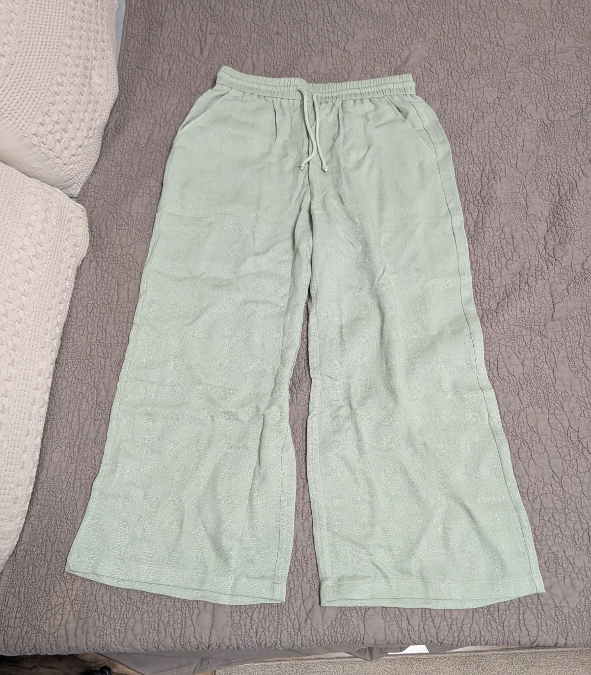 Halara Women’s Petite S Green Wide-Leg Pants Drawstring Elastic Waist