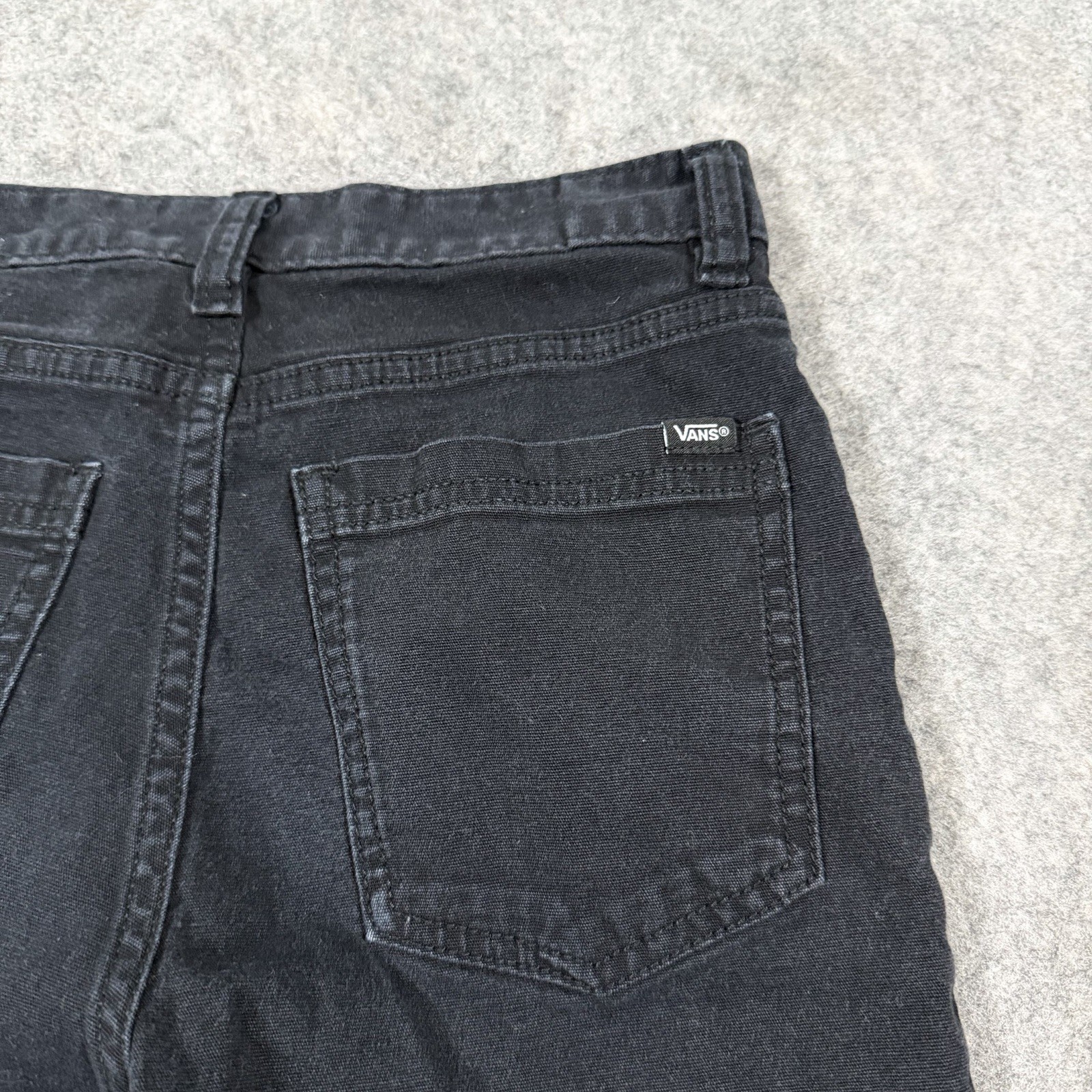 Vans Shorts Denim Jean Shorts Youth Boy’s Size 12 (Actual Fits 25.5×8.75) Black