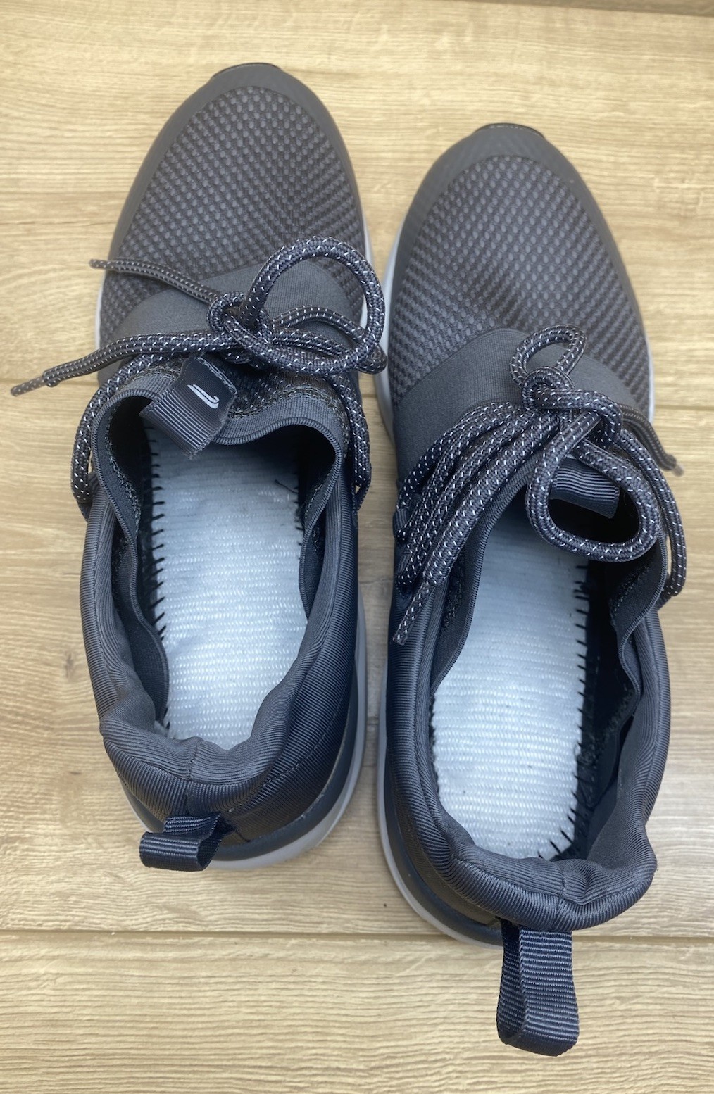 Zuma Studio Sneaker III Men’s Size 10 Gray Athletic Casual Shoes Lightweight