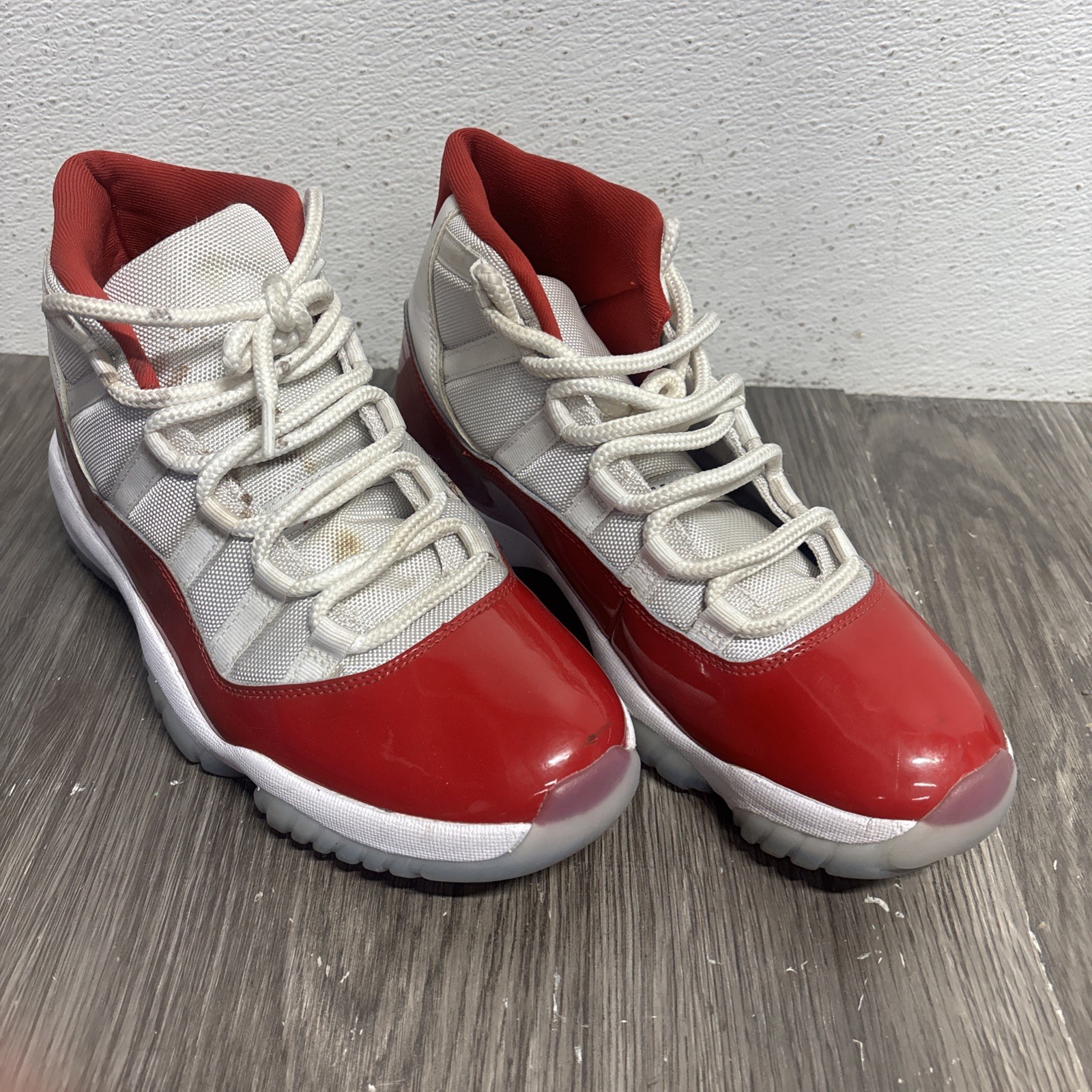 Nike Air Jordan 11 Retro High ‘Cherry’ Men’s Sneakers Size 10 #2R2A