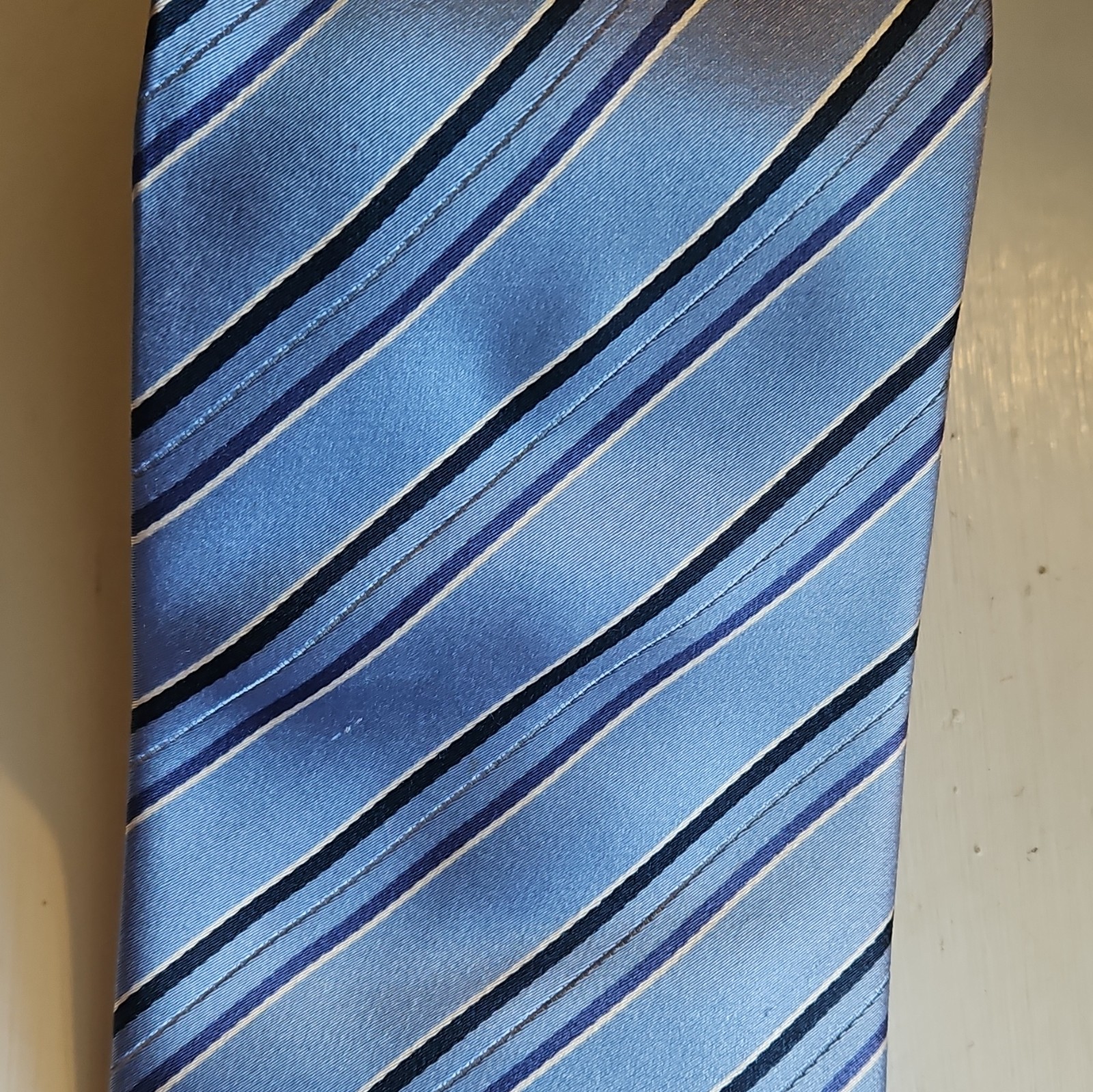 Donald J. Trump Signature Collection Men’s Blue Navy White Striped Silk Tie