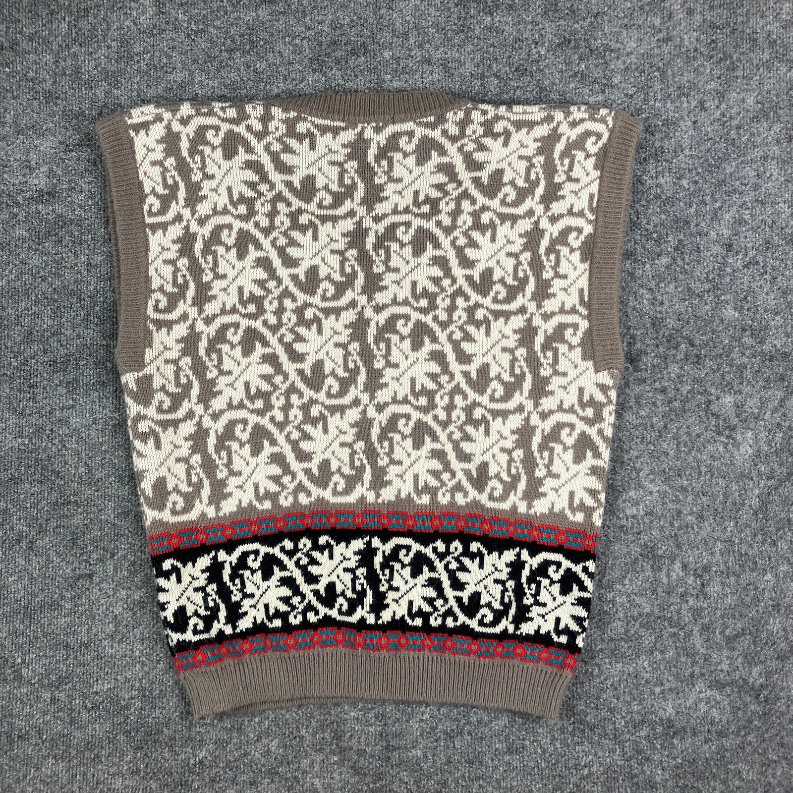 ILYA Sweater Vest Womens Size M Beige Brown Knit V-Neck Vintage Fair Isle