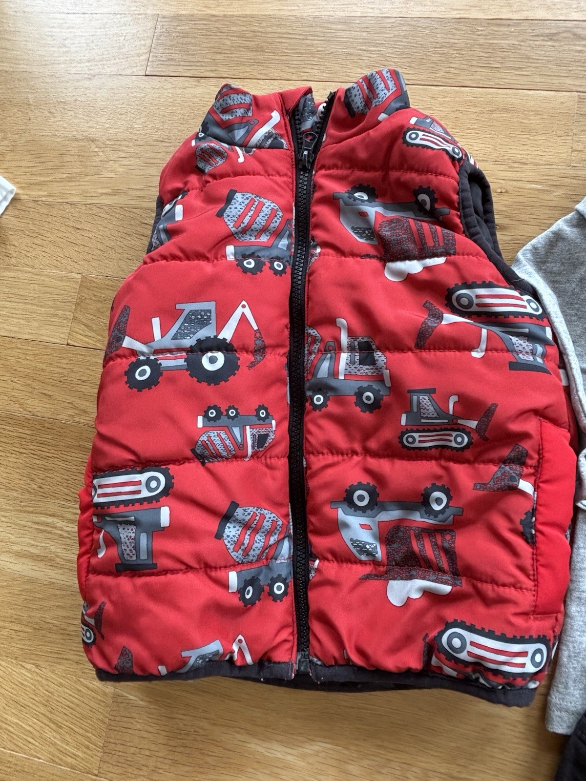 Kids Headquarters 3 Pc Outfit 24M 2T Trucks Hoodie Pants Puffer Vest Red