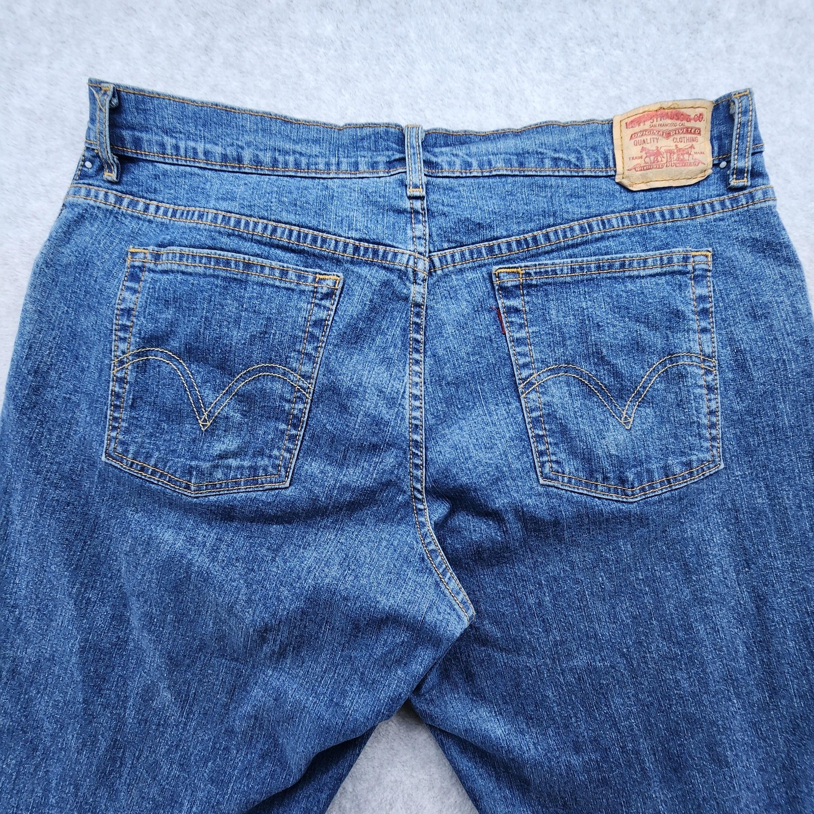 Levis 550 Jeans Womens 16 Medium Blue Relaxed Bootcut Denim Made Egypt Classic