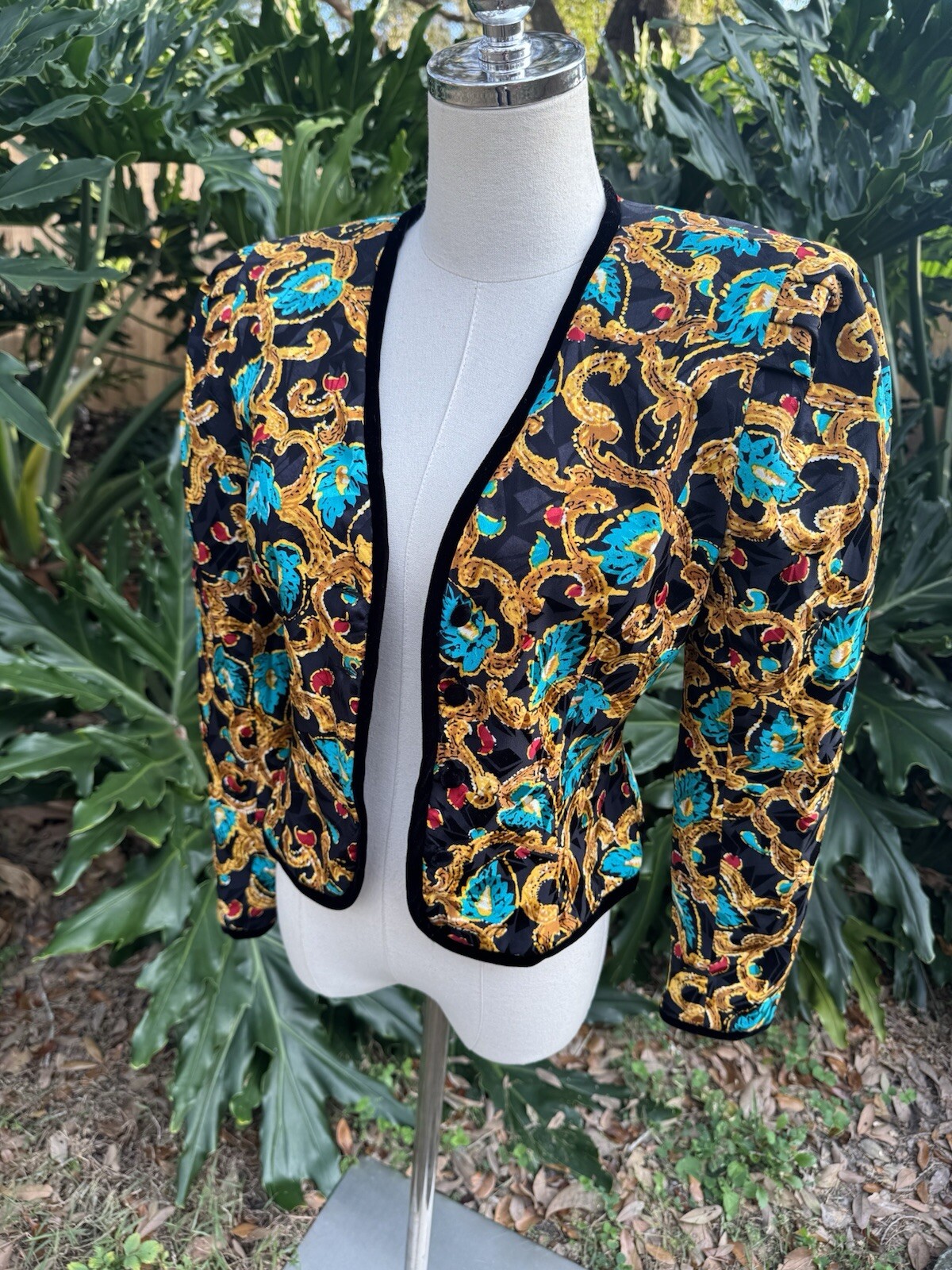 Maggy London 100% Silk Colorfull Retro Uniform Size 4 Cropped Puffed Shoulder