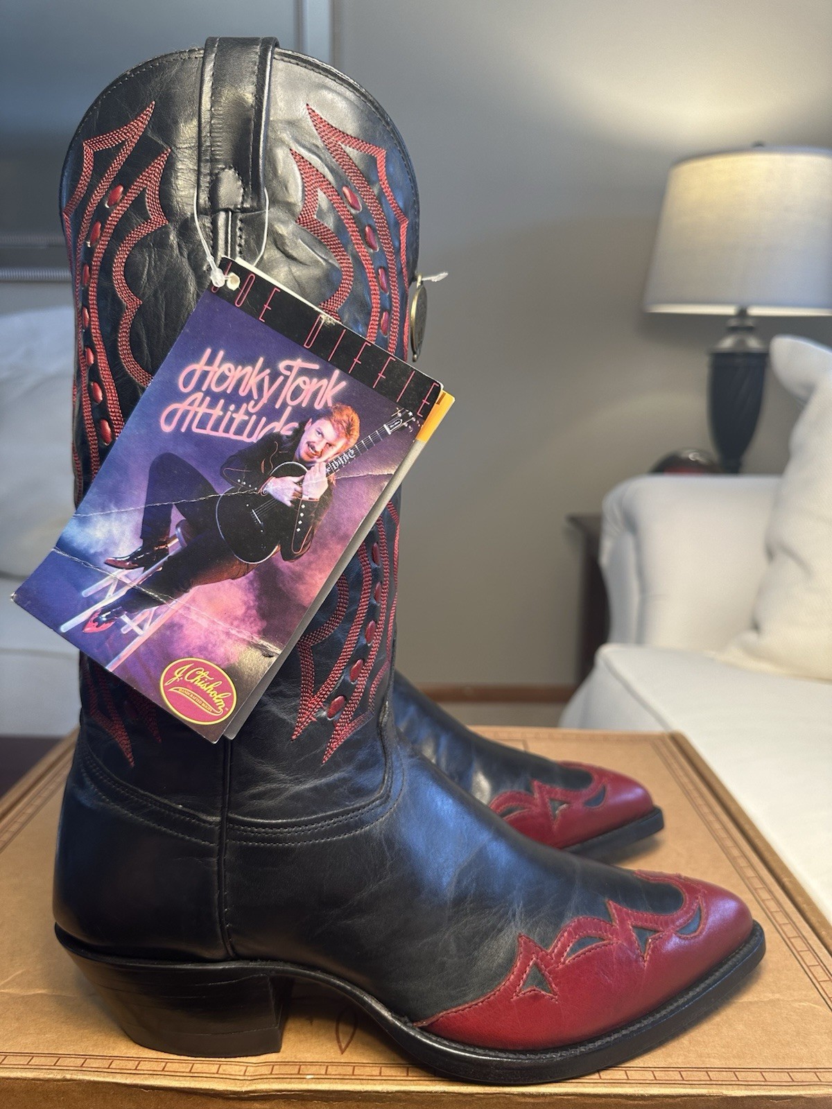 J Chisholm Men’s Handcrafted 1990’s Joe Diffie Black/Red Wing Tip Boots Size 10D