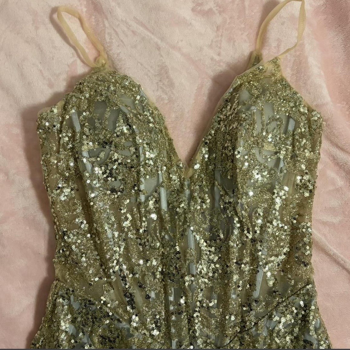 Ladivine by Cinderella Divine Glitter Sequin Mermaid Gown Gold Silver Size 8