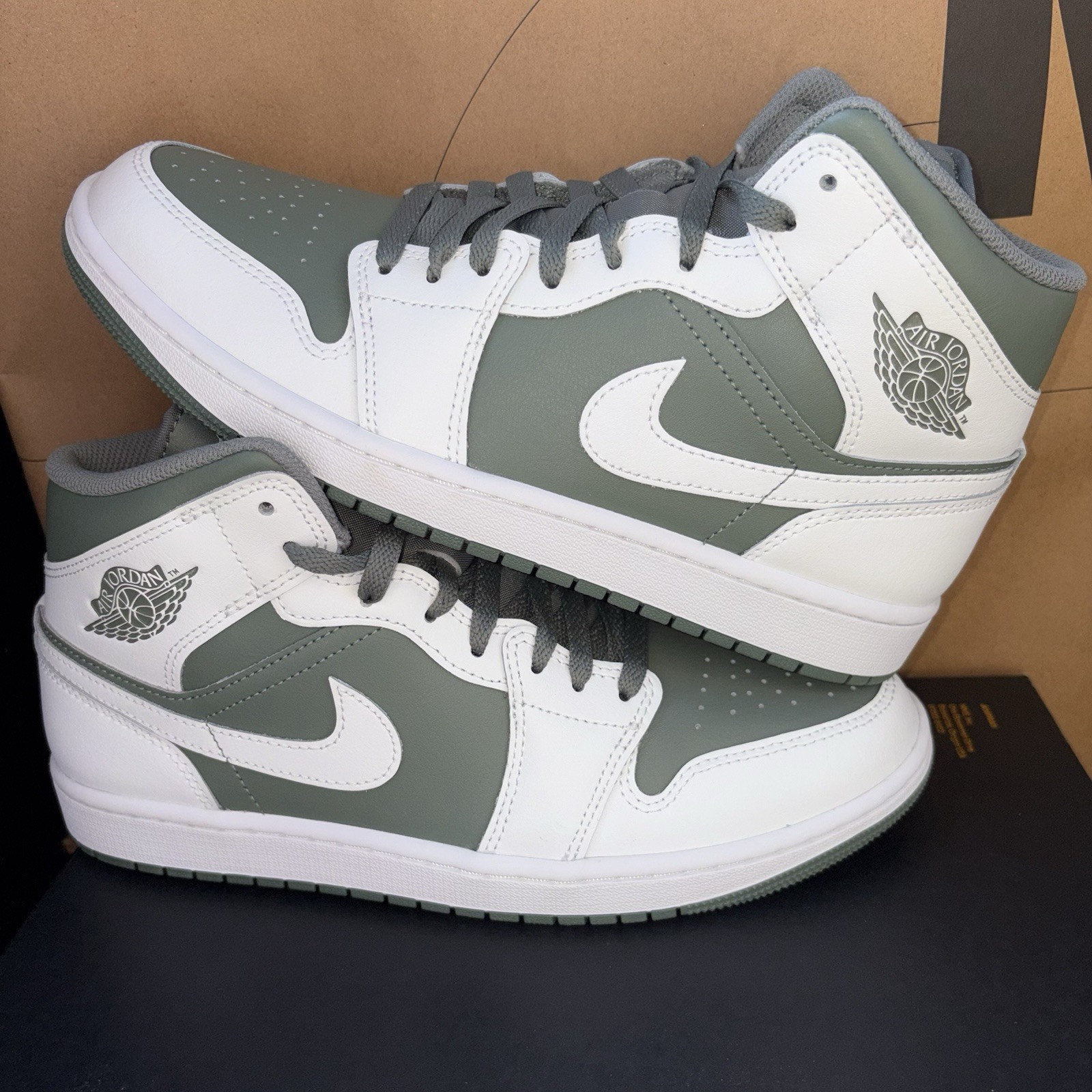 NEW Nike Air Jordan 1 Mid Summit White Lichen Green NBY DQ8426-107 Men Size 11