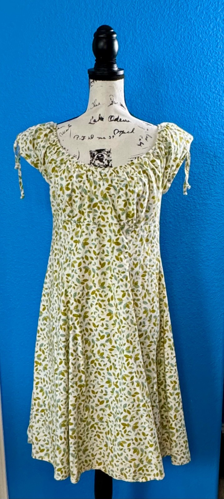 Heart of Haute Dress 1X Plus Ivory Green Leaf Print Cotton Scoop Neck Fit Flare