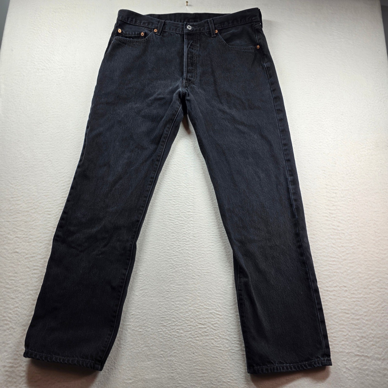 Levi’s 501 Original Fit Jeans Mens 38×32 Black Button Fly 501-0660 Vintage
