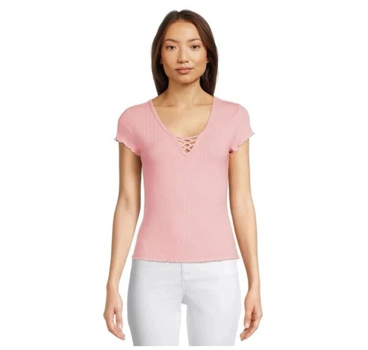 No Boundaries Juniors Lattice Neck Tee with Short Sleeves Size XS,S NWT *42