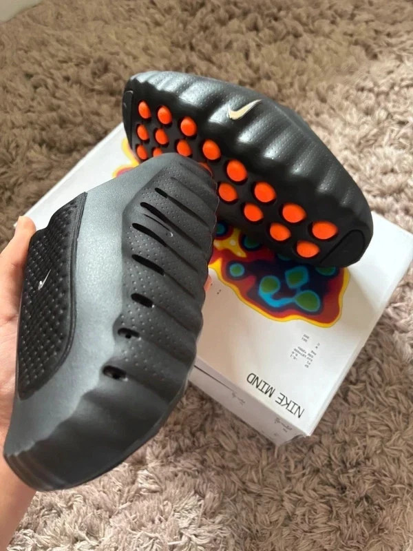 Nike Mind 001 (Black/Orange) – EU 40 / US 7 / UK 6 – New With Box