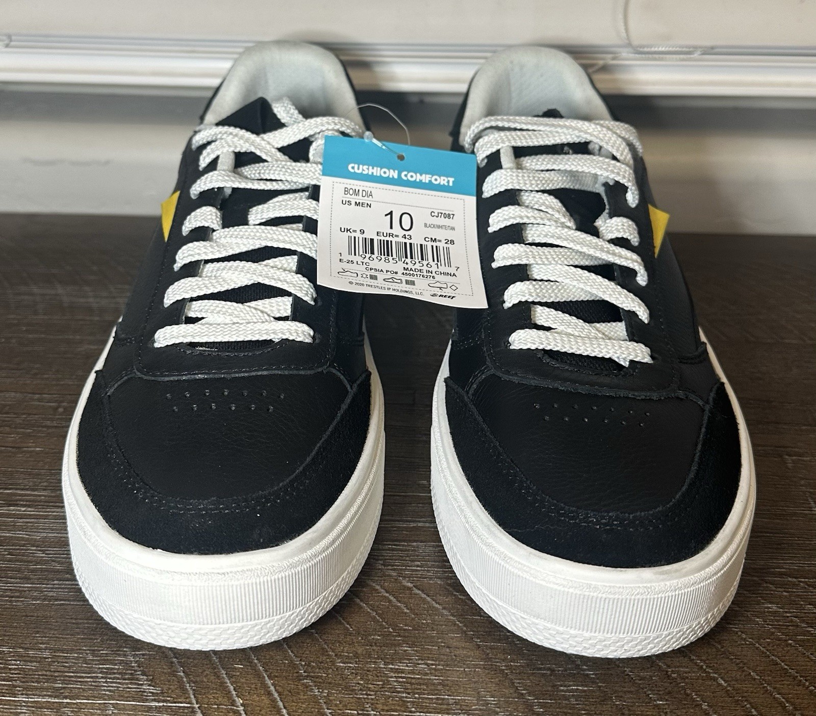 Reef Bom Dia Leather Sneakers Mens Size 10 Black Premium Suede Leather Shoes NEW