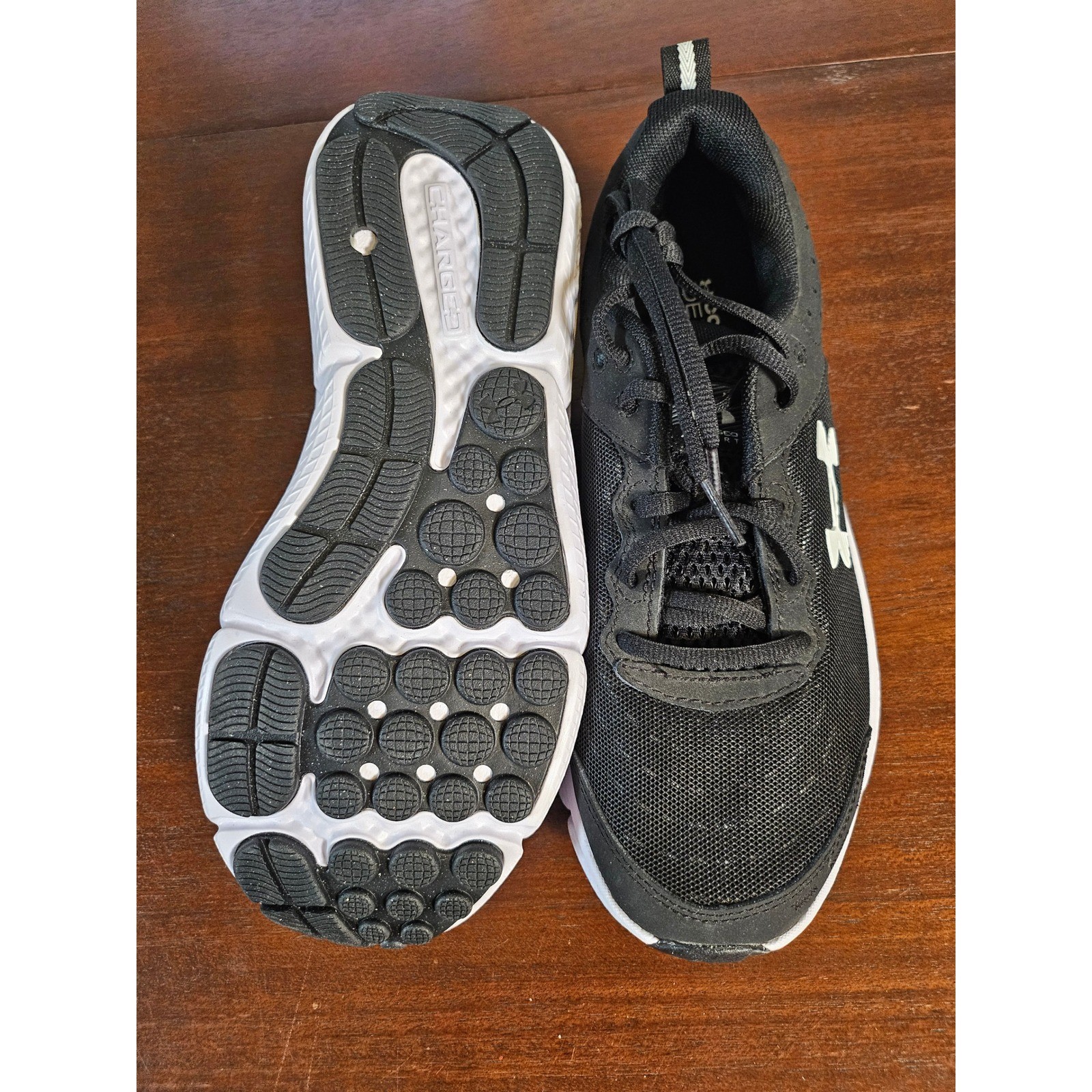 Under Armour Charged Assert 10 Running Shoes Mens 8 Black White 3026175-001