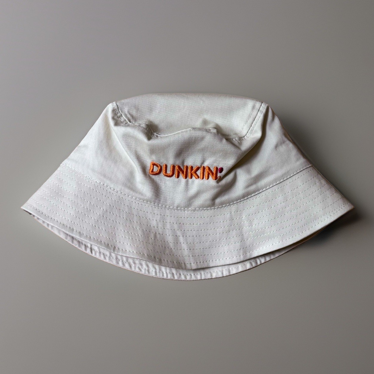 2026 DUNKIN DONUTS TWILL BEIGE BUCKET HAT ICED COFFEE DONUT EMBROIDERED UNISEX