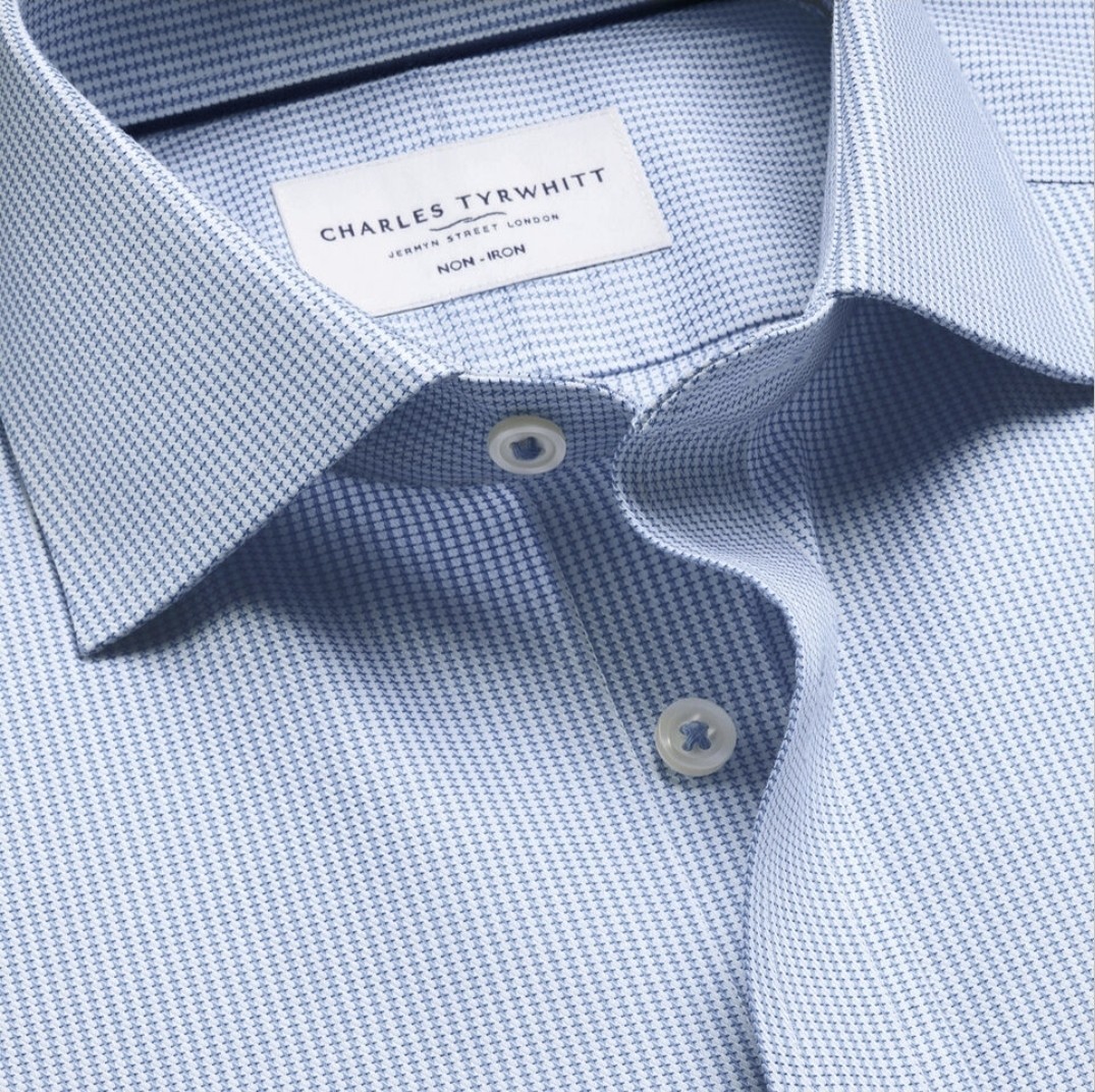 Charles Tyrwhitt Non-Iron Stretch Greenwich Weave Cutaway 16/35 Slim Fit Indigo