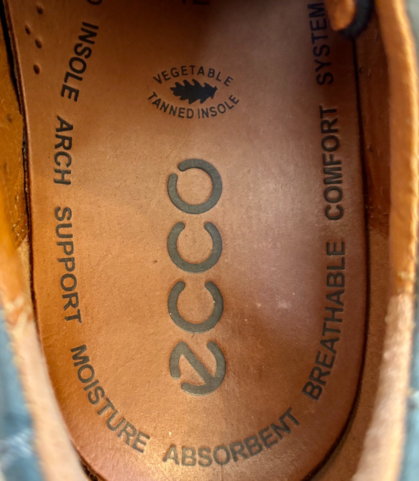 Ecco Coolest Ever Men’s Casual Leather size 42 leather (I wear size 10 in US)